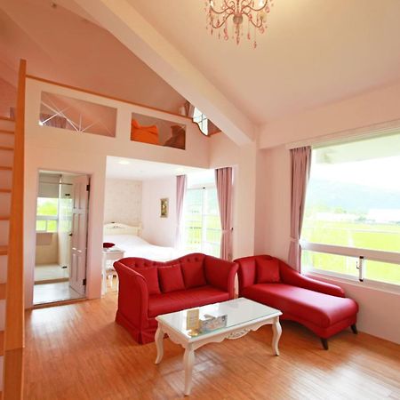 Sigma Castle Apartment Yilan Exterior foto