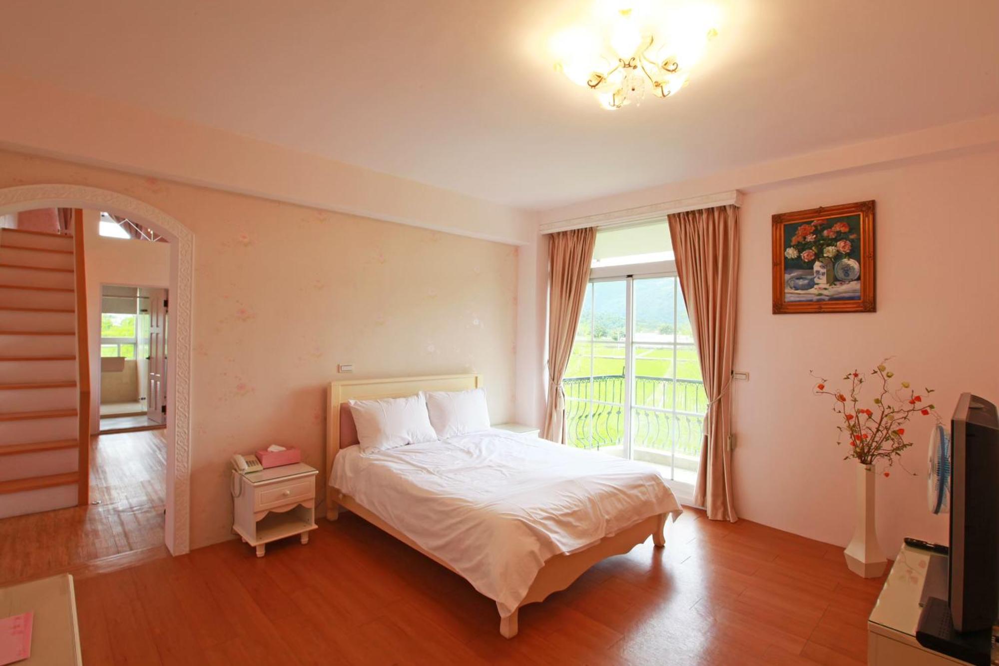 Sigma Castle Apartment Yilan Exterior foto