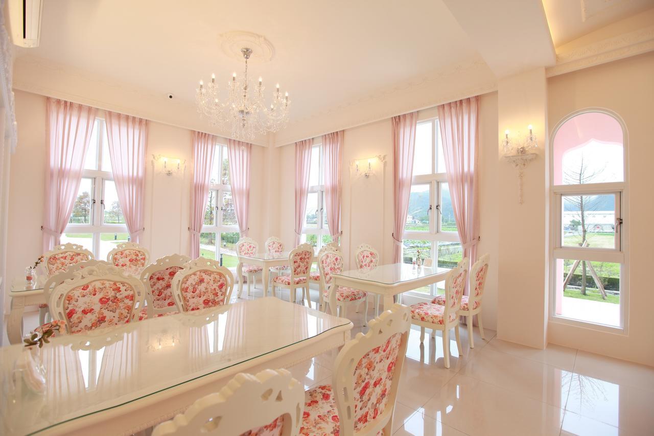 Sigma Castle Apartment Yilan Exterior foto