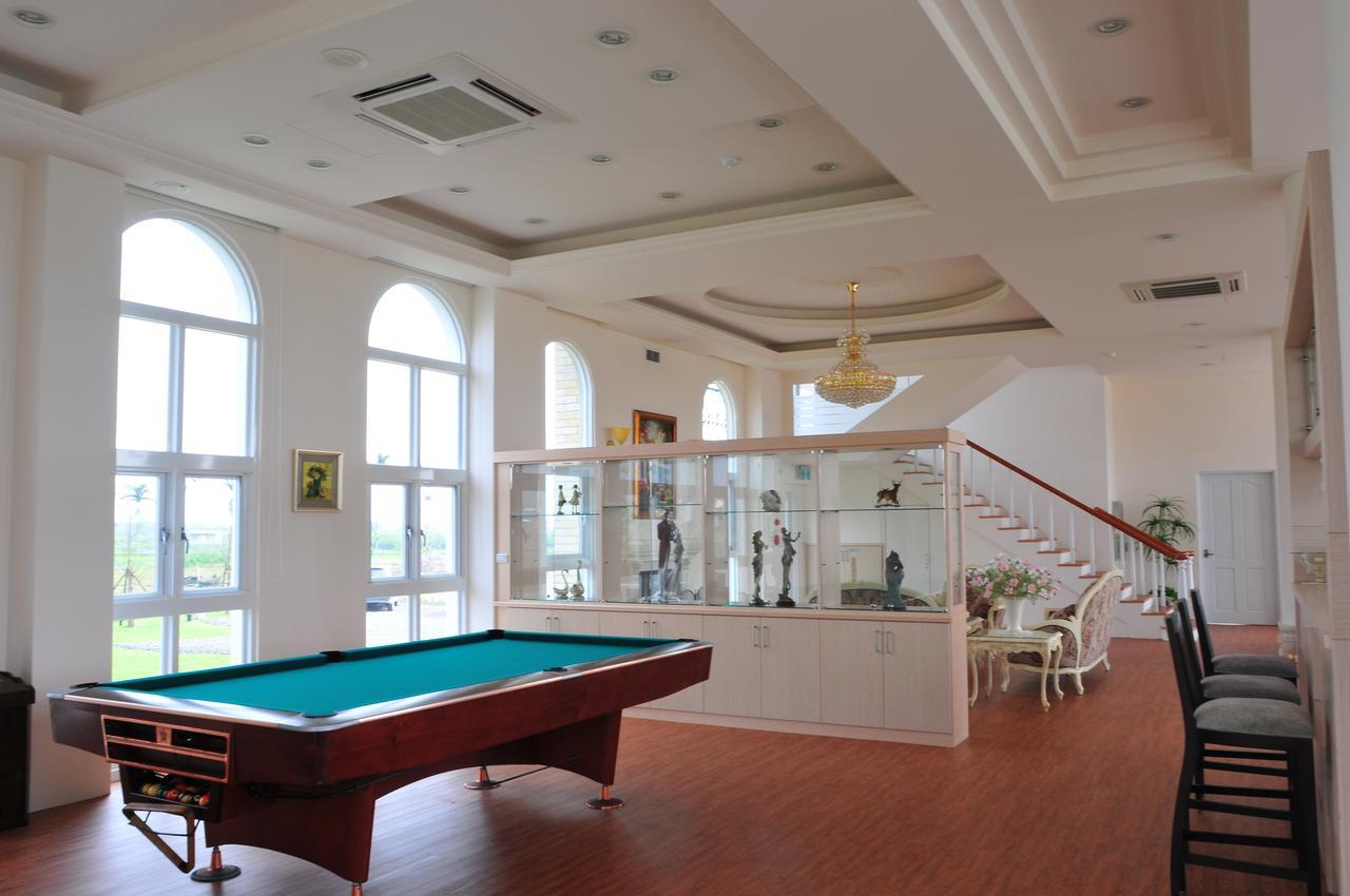Sigma Castle Apartment Yilan Exterior foto