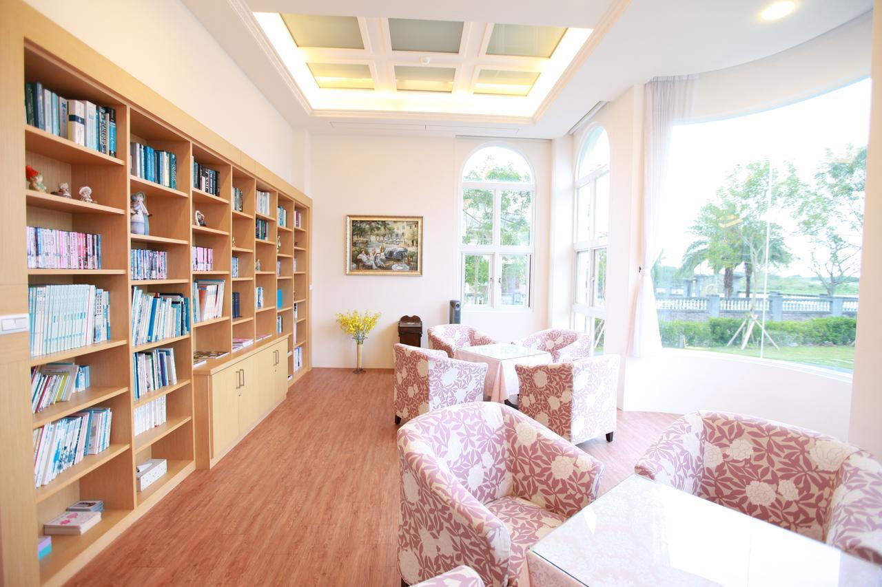Sigma Castle Apartment Yilan Exterior foto