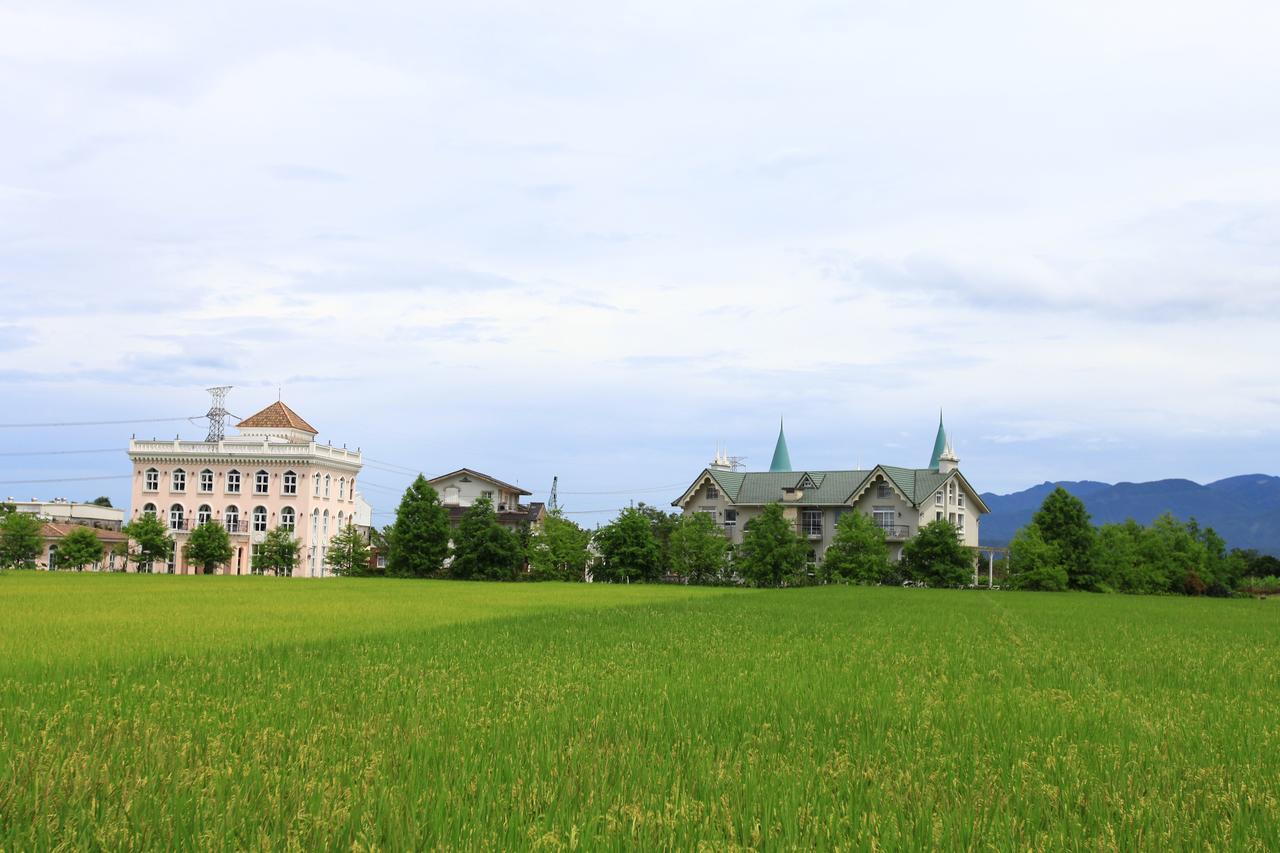 Sigma Castle Apartment Yilan Exterior foto