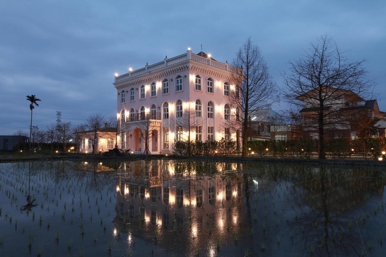 Sigma Castle Apartment Yilan Exterior foto